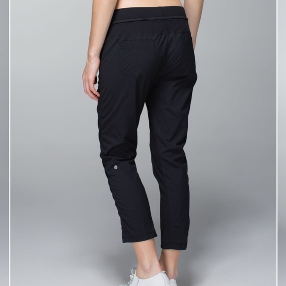 Lululemon Street To Studio Pant Unlined in Black size 4 - Picture 2 of 14